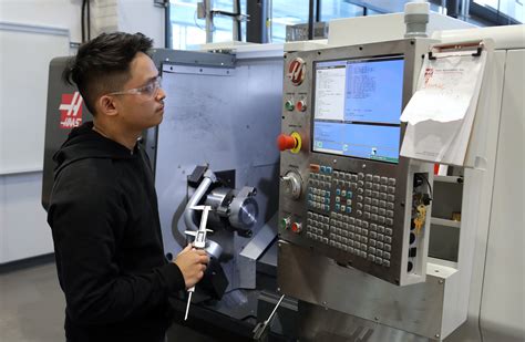 cnc machine repair classes|haas learning.